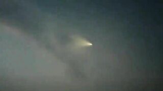 Man Walking On Beach Has First UFO Sighting, Auroville, India. Two Witness Video, News.