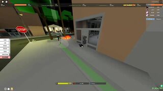 Roblox Da Hood - attempting to destroy a wedding...