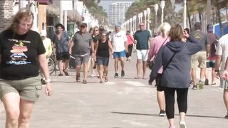 Rollerblading and cycling on Hollywood Beach Broadway may soon be stopped