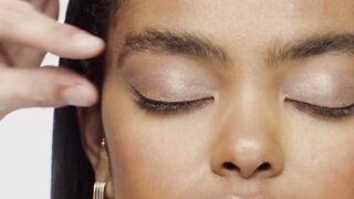 Easy Winged Liner With Celebrity Make Up Artist Michael Ashton