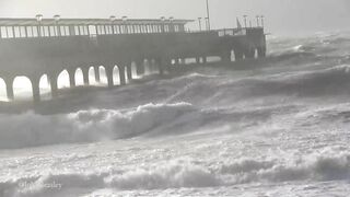 Storm Eunice blasts Bournemouth and Boscombe beach as 100mph winds lash south coast of England