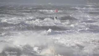 Storm Eunice blasts Bournemouth and Boscombe beach as 100mph winds lash south coast of England