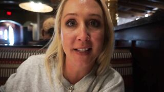 JOHNNY CARINO'S ITALIAN RESTAURANT IN PIGEON FORGE *HONEST REVIEW* TRAVEL VLOG