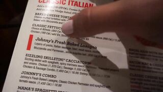 JOHNNY CARINO'S ITALIAN RESTAURANT IN PIGEON FORGE *HONEST REVIEW* TRAVEL VLOG