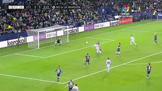 Resumen de Levante UD vs FC Barcelona (2-3)