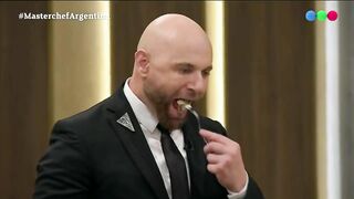 Tomás Fonzi hizo un postre en honor a su mamá, papá y su hija Violeta - Masterchef Argentina