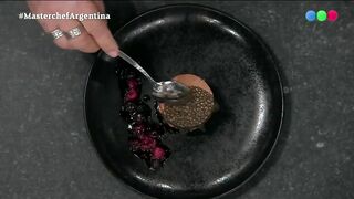 Tomás Fonzi hizo un postre en honor a su mamá, papá y su hija Violeta - Masterchef Argentina