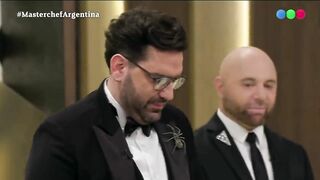 Tomás Fonzi hizo un postre en honor a su mamá, papá y su hija Violeta - Masterchef Argentina