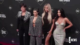 Khloé Kardashian ACCIDENTALLY Confirms Photoshop Suspicion | E! News