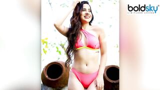 Urfi Javed ने Pink Bikini पहन मचाया बवाल Video Viral | Boldsky