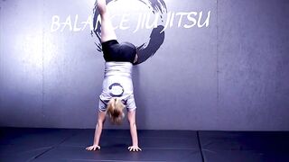 How to Improve your Handstand/ #Yoga #yogaforbjj
