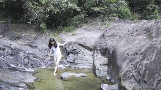 Stream bathing, 시냇물 목욕 #61