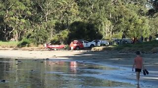 ????Emergency Surf Rescue: Surf Beach, Batemans Bay 17 April 2022