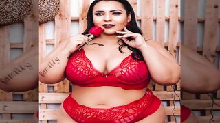 Gi Freitas - Brazilian Curvy Plus Size Model | Bio, Wiki, Lifestyle Photos