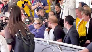 UPCLOSE Prince Harry & Meghan Markle - Invictus Games 2022