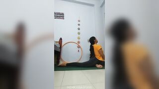 INDIAN GIRL COMPLETE FULL BODY YOGA FLOW | Yoga Girl | INDIAN YOGA STUDIO