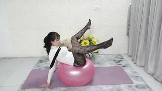 Hot Yoga and CONTORTION, 흰색레깅스 힙운동 스트레칭 , Yoga Ball Stretching , Bella StretChing Yoga  #4