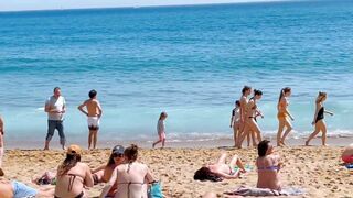 Barcelona beach walk 2022/beach Barceloneta