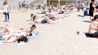 Barcelona beach walk 2022/beach Barceloneta