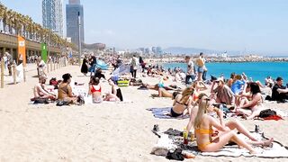 Barcelona beach walk 2022/beach Barceloneta