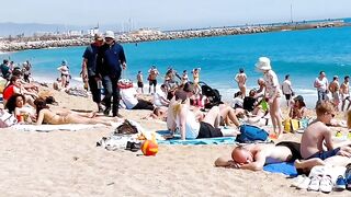 Barcelona beach walk 2022/beach Barceloneta