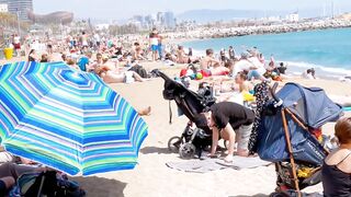 Barcelona beach walk 2022/beach Barceloneta