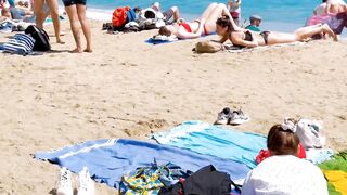 Barcelona beach walk 2022/beach Barceloneta