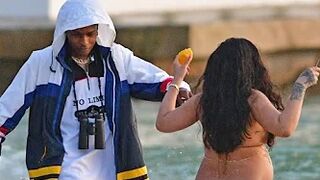 Rihanna and asap Rocky enjoy time on the beach in Barbados ????????