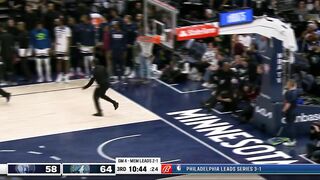 Crazy Fan Runs on Court During Grizzlies-Timberwolves Game ????