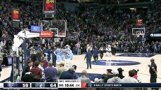 Crazy Fan Runs on Court During Grizzlies-Timberwolves Game ????