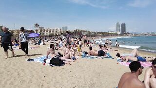 Beach ???? Walk - Spain - Barcelona Beach - April 2022 - 4K Ultra HD