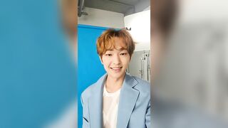 220428 SHINee Onew Instagram Live shinee_jp_official