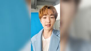 220428 SHINee Onew Instagram Live shinee_jp_official