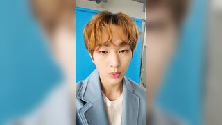 220428 SHINee Onew Instagram Live shinee_jp_official