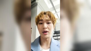 220428 SHINee Onew Instagram Live shinee_jp_official