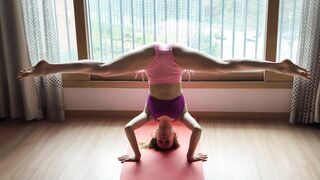 Yoga flow headstand and split