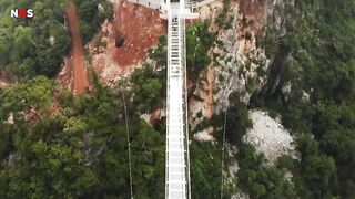 Dit is de langste glazen brug ter wereld