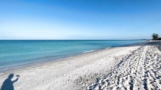 Saturday Morning at the Beach in North Naples, FL 04.30.22