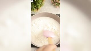 Testing Out Viral Food Hacks | Testing Viral Instagram Food Hacks | Testing Viral Fried Milk #shorts