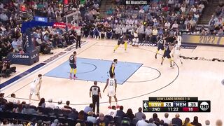 Klay Thompson 2 of 12 3pts clutch travel vs Grizzlies 2022 PO G2