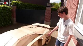 Olivier bouwt zijn eigen Lamborghini (van karton)