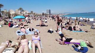 Beach Walk Spain - Barcelona - Sant Miguel Beach - 2022