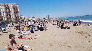 Beach Walk Spain - Barcelona - Sant Miguel Beach - 2022