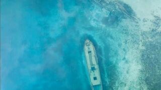 ????chicago Lakefront - Empty Beach Parks at the end of quarantine | 4K drone footage