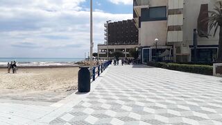 Alicante Beach - Where to get the Airport Bus 3.85 Euros and Slow !