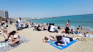 4K Beach Walk - Barcelona Spain - Barceloneata Beach - 2022