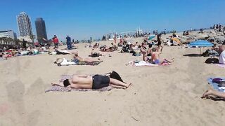 4K Beach Walk - Barcelona Spain - Barceloneata Beach - 2022