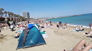 4K Beach Walk - Barcelona Spain - Barceloneata Beach - 2022