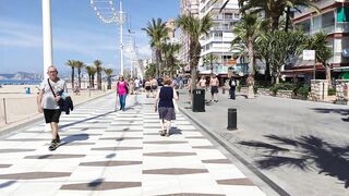 BENIDORM ???????? LEVANTE BEACH BARS MAY 2022 Costa Blanca Spain Walking Tour 4K