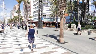 BENIDORM ???????? LEVANTE BEACH BARS MAY 2022 Costa Blanca Spain Walking Tour 4K